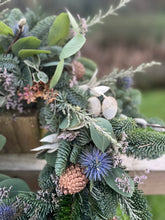 Load image into Gallery viewer, Tis The Season- Wreath
